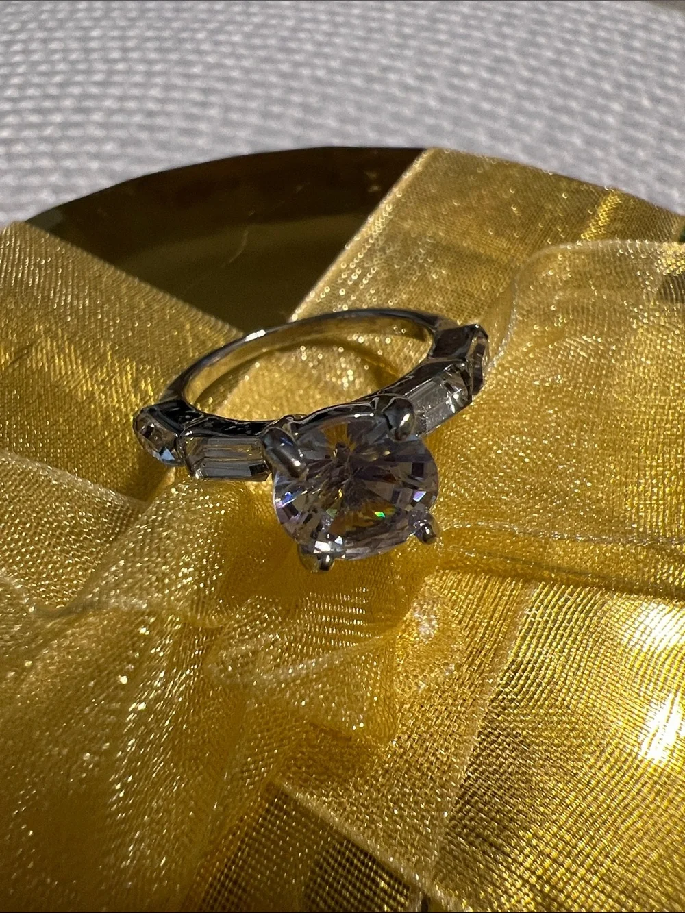 Classic Round-Cut Solitaire Ring with Baguette Accents - Silver